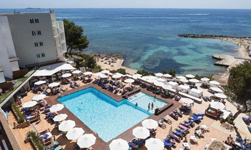 Palladium Hotel Don Carlos in Santa Eulalia op Ibiza  is een top adults only hotel
