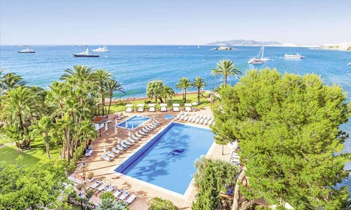 THB Class Los Molinos adults only hotel op Ibiza zwembad