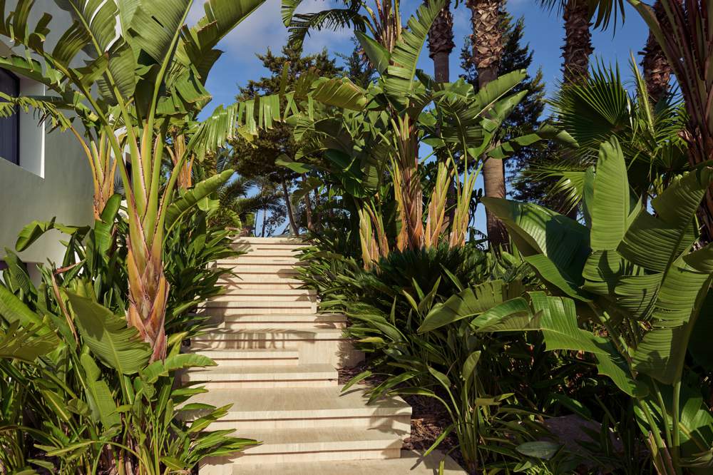 De luxe villa Bright Blue op Ibiza is zeker een goede optie om te huren