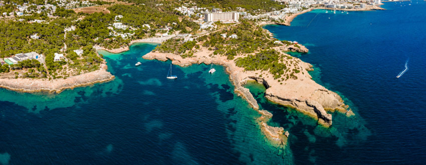 Cala Gracioneta Ibiza | Deze prachtige baai herbergt een van de mooiste stranden van Ibiza