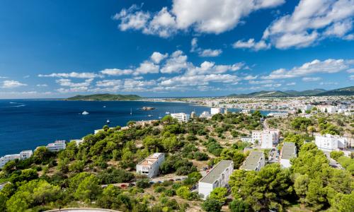 Vakantie Ibiza - Last minute vakantie Playa d'en Bossa
